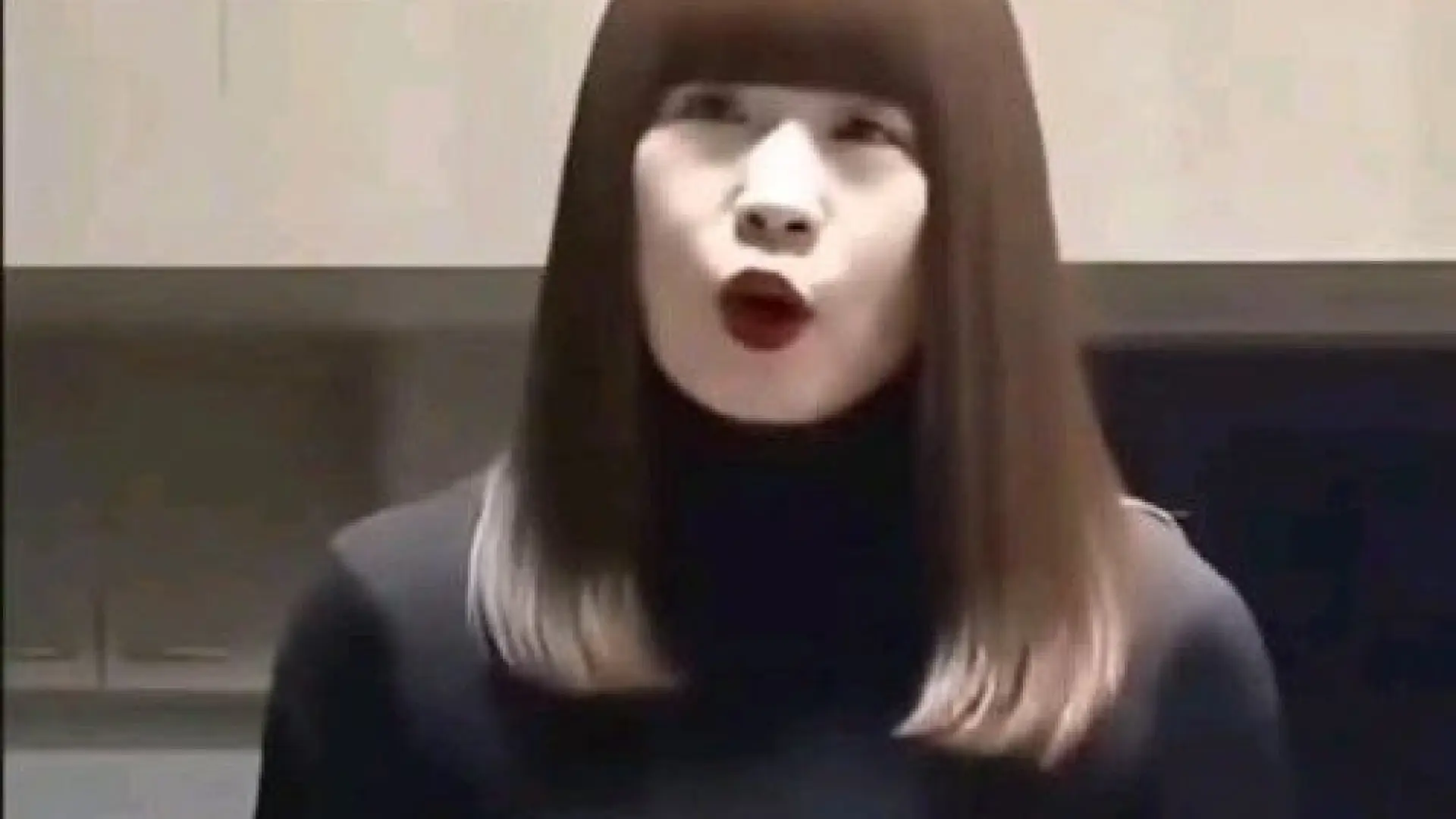 Quién es Sister Hong: el chino que se disfrazó de mujer para estafar a más de 200 hombres grabándose manteniendo sexo con ellos