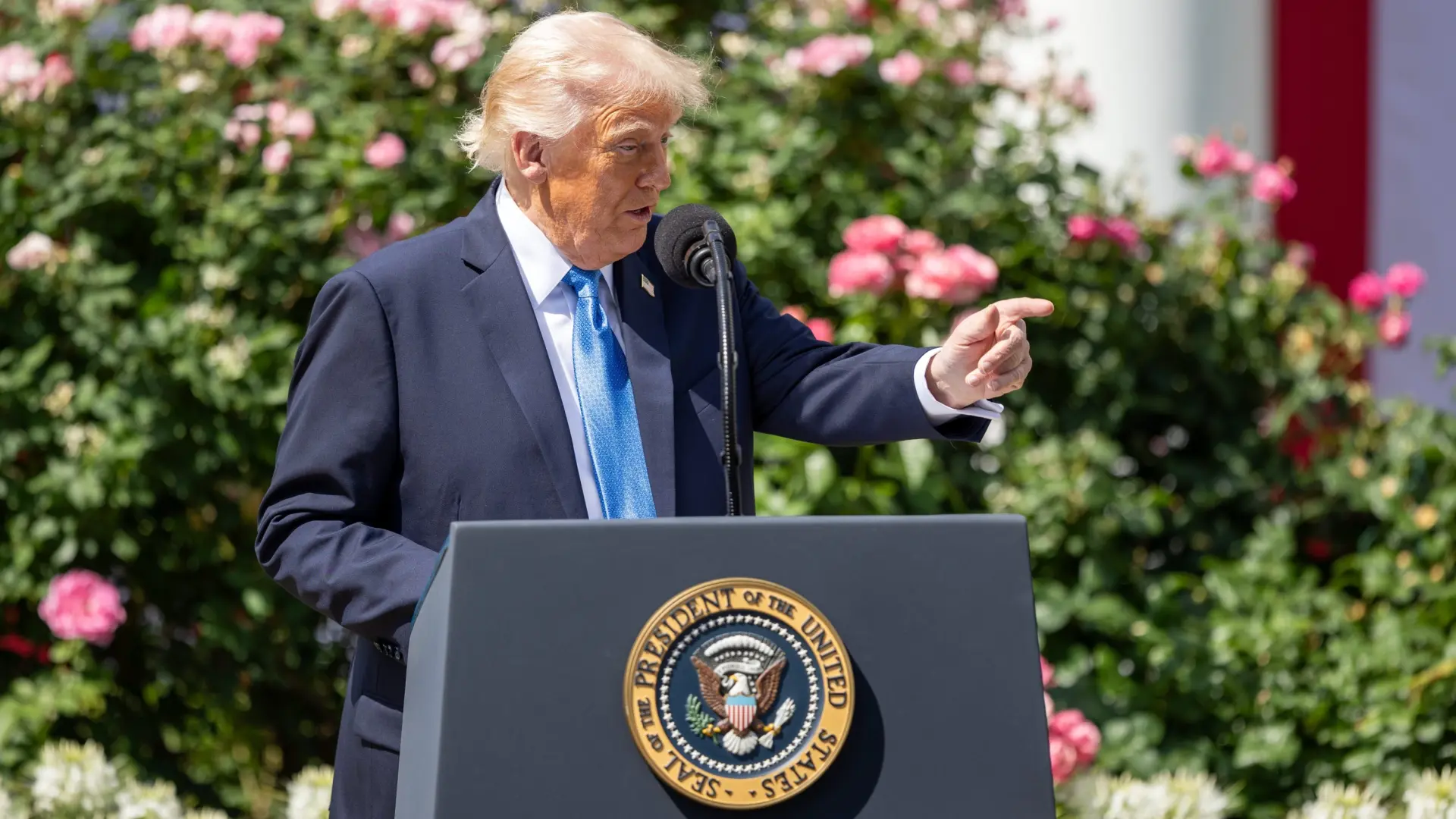 Trump reitera su "decepción" con Putin y anuncia una "declaración importante" sobre Rusia este lunes