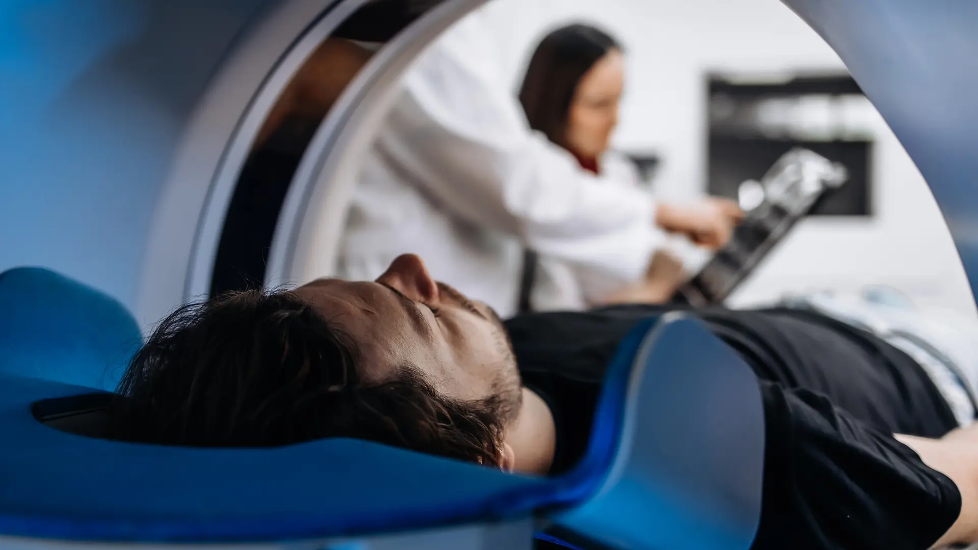 Descubren un 'reloj' que mide el envejecimiento del cerebro y que se calcula con sólo una resonancia magnética