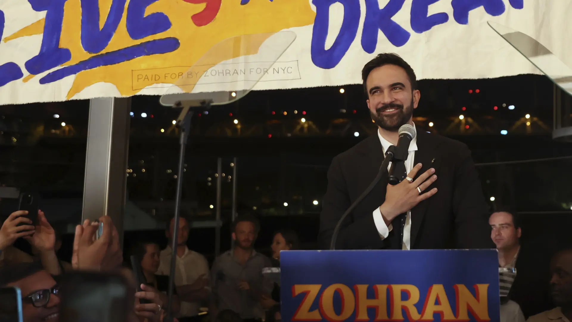 Quién es Zohran Mamdani, el demócrata que dejó el rap por la política y que podría ser el primer alcalde musulmán de Nueva York