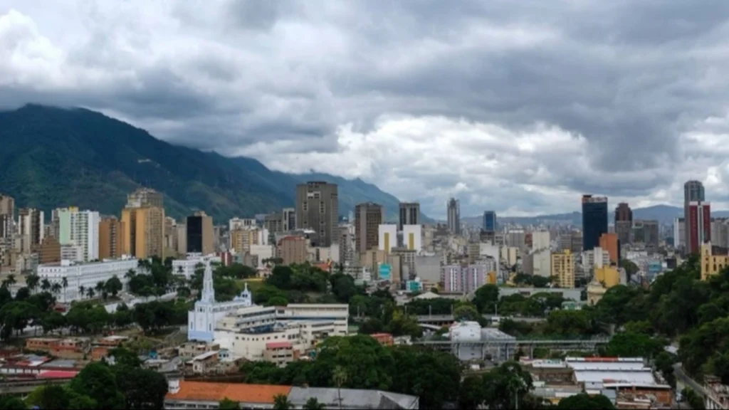 Inameh: sur y occidente del país contarán con lluvias de intensidad variada para este #21Ago