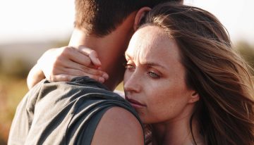 El motivo por el que muchas parejas se separan al llegar a los 40, según el psiquiatra Robert Waldinger, experto en felicidad