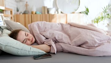 Gloria Ramos, experta en Feng Shui: «los espejos frente a la cama pueden generar insomnio»