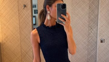 El vestido de invitada infalible, elegante en verano y otoño, es el que ha metido María de la Orden en su maleta