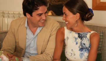 El vestido de pedida más bonito, sencillo y elegante es el que se ha hecho esta diseñadora de joyas que acabamos de descubrir