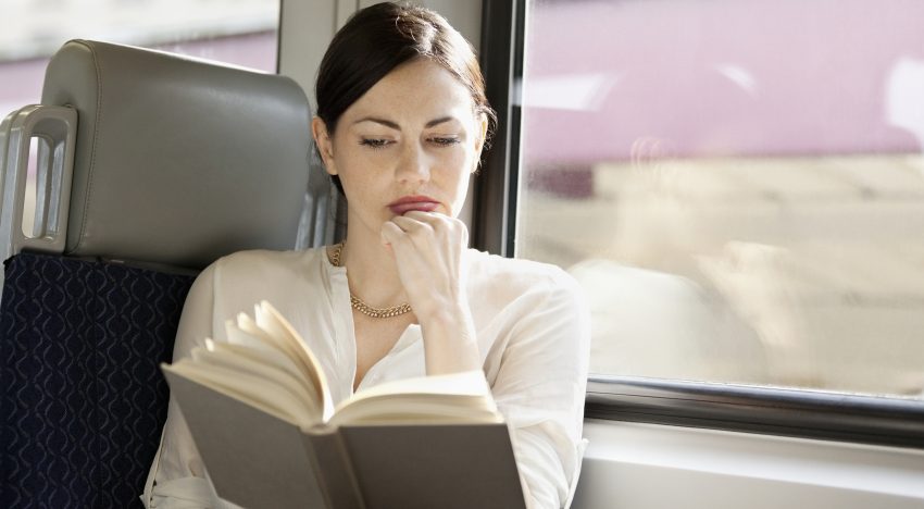 Si no te vas de vacaciones, con estos 7 libros vas a viajar desde casa