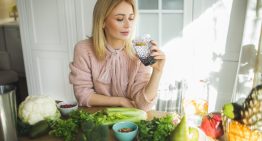 Soy experta en bienestar y desde que tomo esta bebida todas las mañanas en ayunas he dejado de estar inflamada y de tener malas digestiones