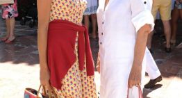 Inés Sastre apuesta por el vestido mini de Prada más ideal del verano (y tenemos su versión asequible de Zara)