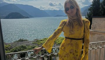Pernille Teisbaek tiene el vestido efecto dos piezas de invitada más elegante que se ha puesto en la boda de una amiga en el Lago de Como