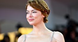 Desde que hemos visto a Emma Stone en el Festival de Venecia solo queremos llevar su maquillaje clean look a diario