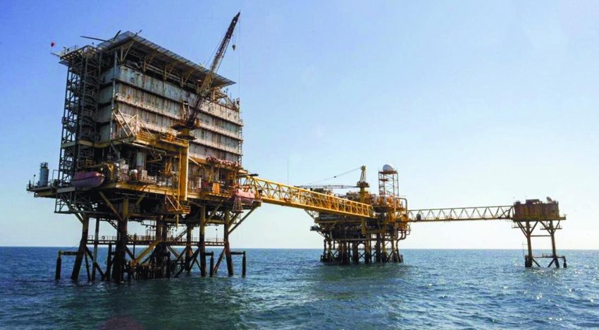 Precios del petróleo cierran con ganancias a la espera de la reunión entre Putin y Trump