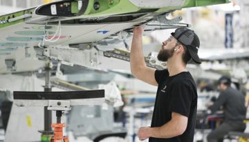 Canadá pierde 40,800 empleos en julio por los aranceles de Trump que afectan la contratación