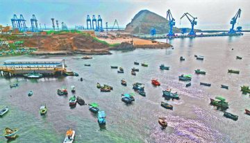 Perú cierra 88 puertos por fuertes marejadas en el Pacífico