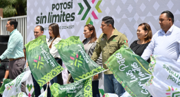 Para aprender sin límites, Ricardo Gallardo entrega apoyos escolares 2025