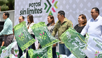 Para aprender sin límites, Ricardo Gallardo entrega apoyos escolares 2025