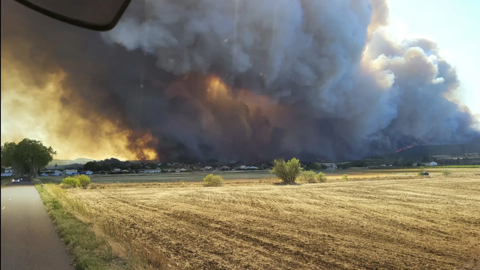 Un muerto y 11.000 hectáreas quemadas en el que ya es el mayor incendio del año en Francia