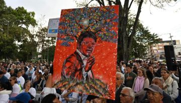 Candidato a la presidencia baleado en Colombia regresa a estado crítico de salud