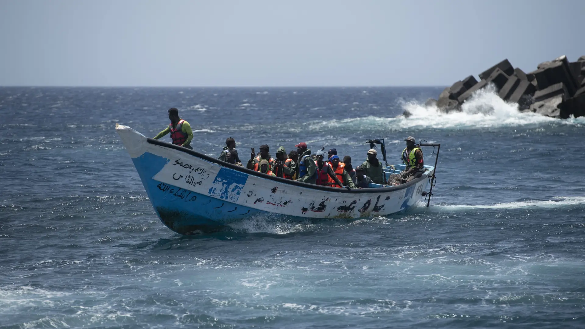 Italia bloquea al barco que desobedeció el puerto asignado para desembarcar migrantes