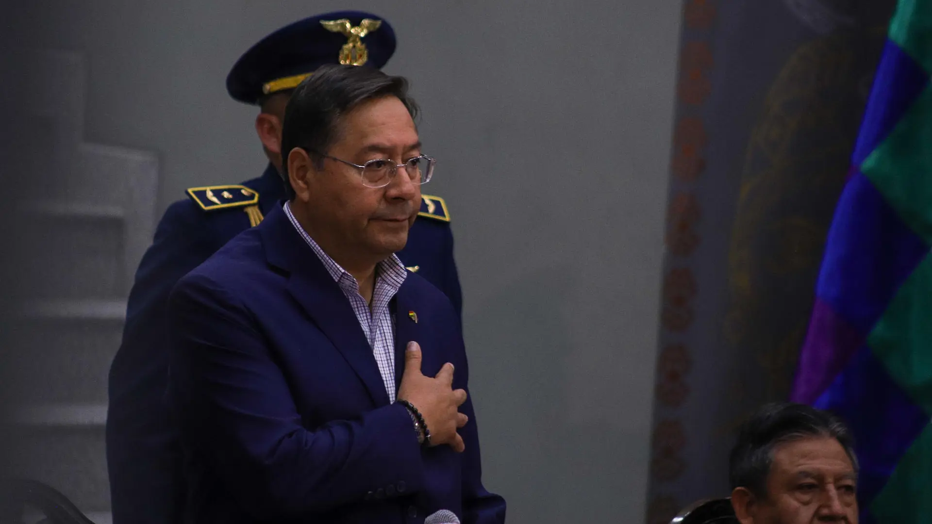 Luis Arce cambia al alto mando militar de Bolivia a tres días de las elecciones generales