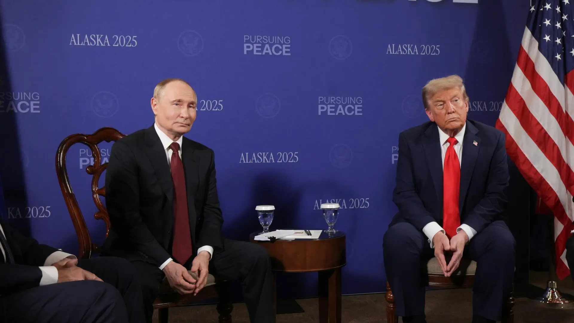Trump rehabilita a Putin en una reunión histórica pero sin acuerdo sobre Ucrania: ni alto el fuego ni fecha para verse con Zelenski
