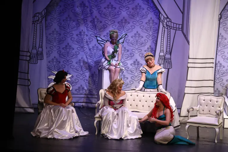 Experiencia 12 princesas en pugna . Foto Rosario Servin