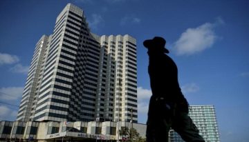 Cuba libera a salvadoreño quien participó en atentados en La Habana en 1997