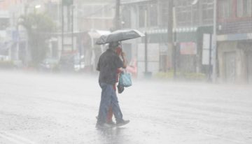 Chubascos y lluvias fuertes marcarán el clima este fin de semana en el Valle de México