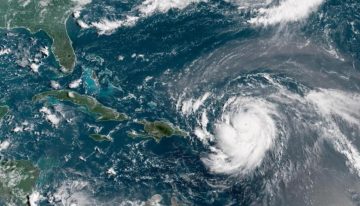 Huracán Erin se fortalece a categoría 5; avanza peligrosamente hacia islas del caribe