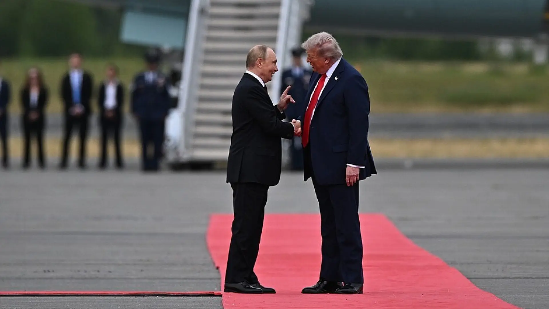 Putin propone a Trump quedarse con el este de Ucrania a cambio de congelar la guerra