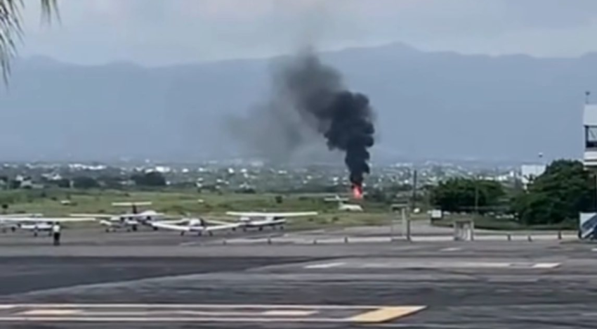 Avión Cessna sufre accidente en Aeropuerto Internacional de Cuernavaca; reportan dos heridos