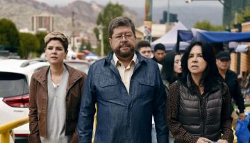 «Saldremos de esta crisis económica», promete favorito en elecciones de Bolivia