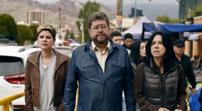 «Saldremos de esta crisis económica», promete favorito en elecciones de Bolivia