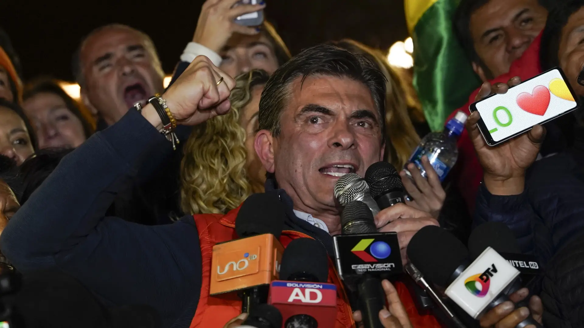 Bolivia tendrá una inédita segunda vuelta entre dos candidatos de la oposición: la izquierda deja el poder