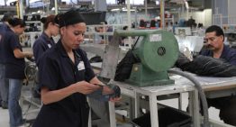 Ley Silla y derecho al descanso aplican a todas las empresas, sin importar su giro: STPS