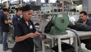 Ley Silla y derecho al descanso aplican a todas las empresas, sin importar su giro: STPS