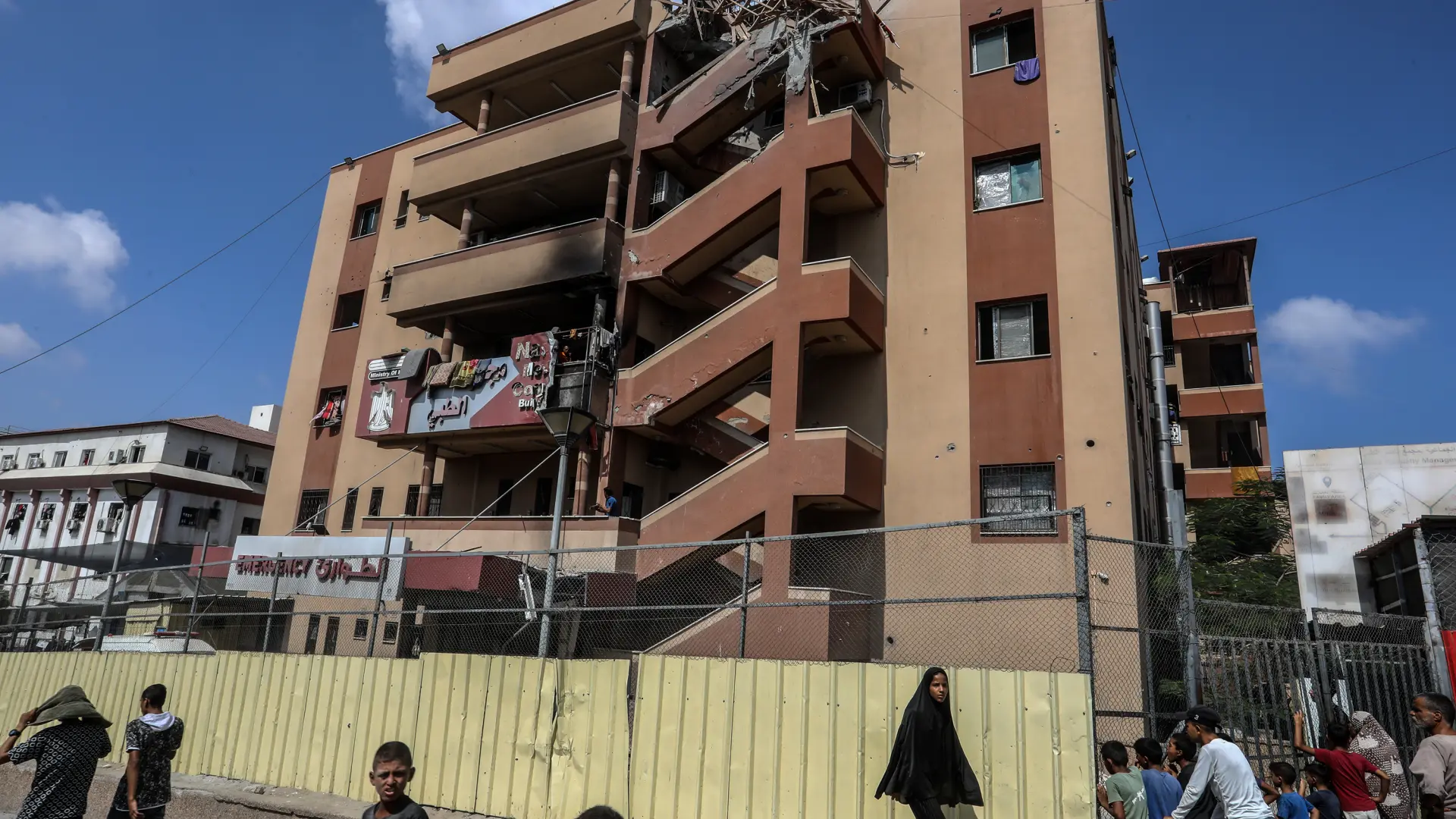 Israel defiende el ataque contra el hospital Nasser por la presencia de una cámara colocada por Hamás