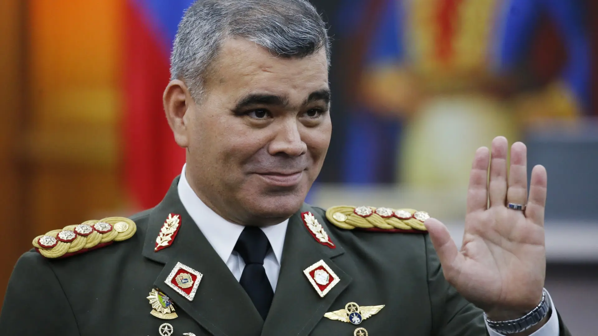 Venezuela alerta que EEUU planea enviar «buques de guerra» a sus costas y anuncia un despliegue militar