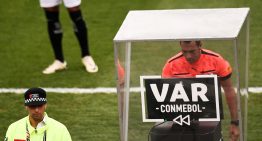 El «mataburros» del VAR: 15 respuestas sobre la herramienta que debía traer justicia al fútbol y aportó más confusión