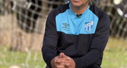 Mauro Amato, el goleador solidario que rescata a jóvenes de la marginalidad a través del fútbol