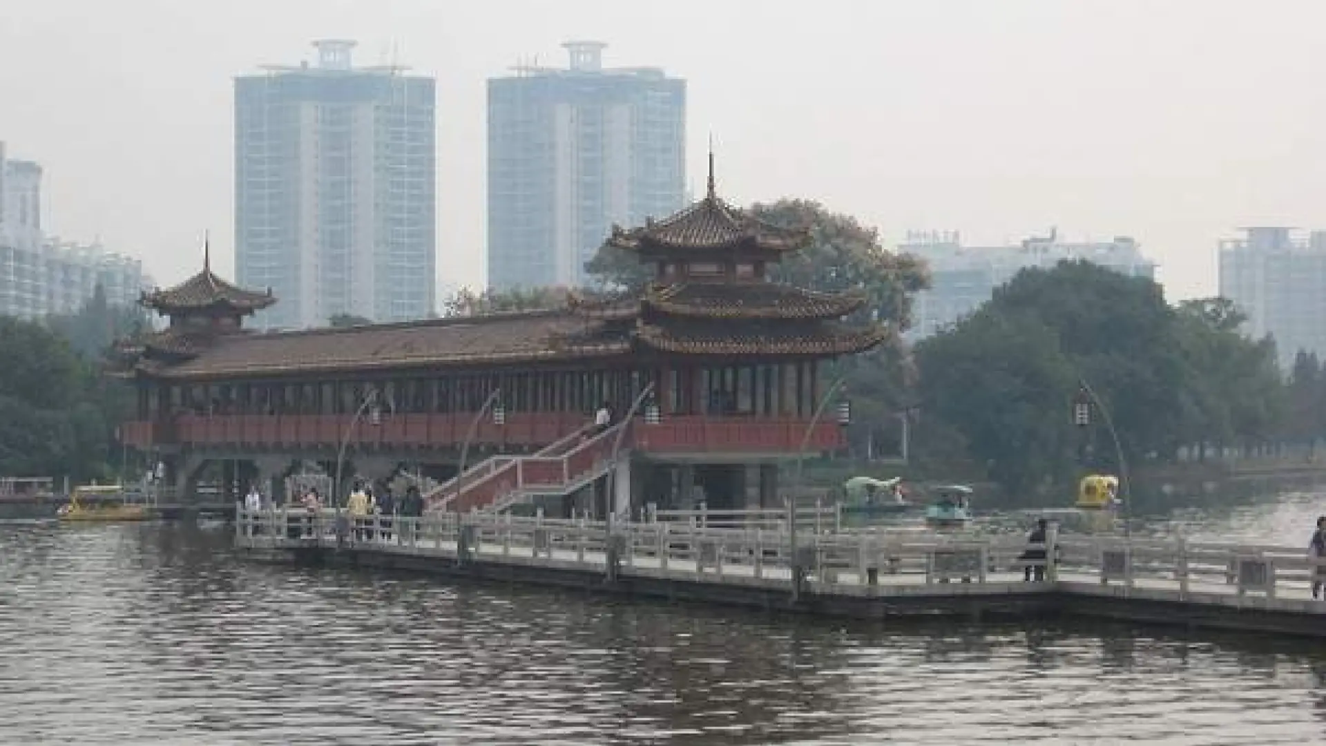 China cae rendida ante Marta Santana, la turista española que salvó a un menor de morir ahogado: «Acto heroico»