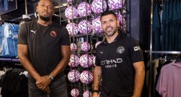 El Kun Agüero y Usain Bolt, la explosiva dupla que arrancó aplausos y risas en la presentación de la nueva pelota de la Premier League
