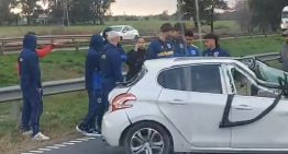 Susto en Rosario Central: el futbolista Kevin Gutiérrez sufrió un accidente camino al entrenamiento y fue asistido por sus compañeros
