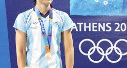 Georgina Bardach, emocionada por el título mundial juvenil de Agostina Hein, a Clarín: «Estoy chocha de que me haya sacado el récord; ojalá que la cuiden»