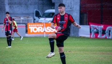 Curioso caso en el Ascenso: lo echaron dos veces, el club quiso bajarle el sueldo, discutieron y rescindió contrato