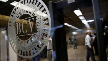 VIDEO: ciudadano estalló porque la tasa del dólar BCV «me parte el bolsillo a cada rato»