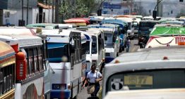 Al menos 40 % de las unidades de transporte urbano en Venezuela están fuera de servicio