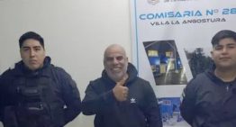 Mal momento para Chicho Serna en Villa La Angostura: sufrió un robo pero terminó con una sonrisa en la comisaría