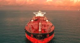Transparencia Venezuela denunció la presencia de 36 tanqueros furtivos en puertos petroleros