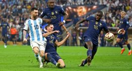 Un futbolista francés que jugó la final del Mundial de Qatar contra Argentina fue echado de su club