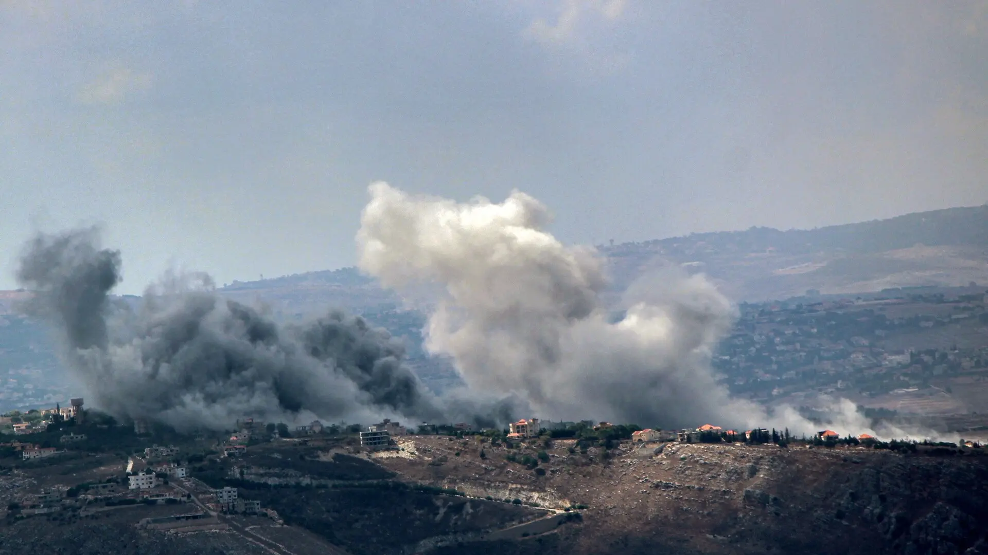 Israel bombardea «múltiples infraestructuras terroristas de Hezbolá» en el sur del Líbano